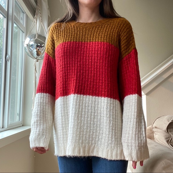 American Eagle Oversized Sweater - Picture 4 of 5
